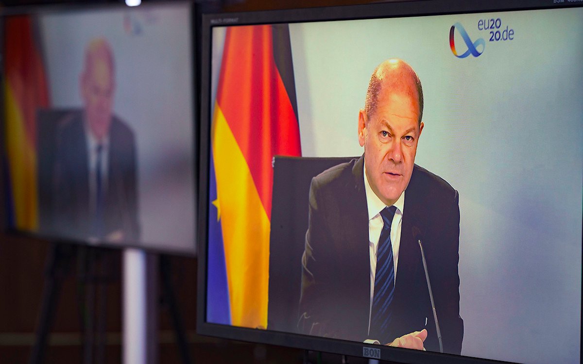 Chancellor Scholz appears to be Chinese crackers