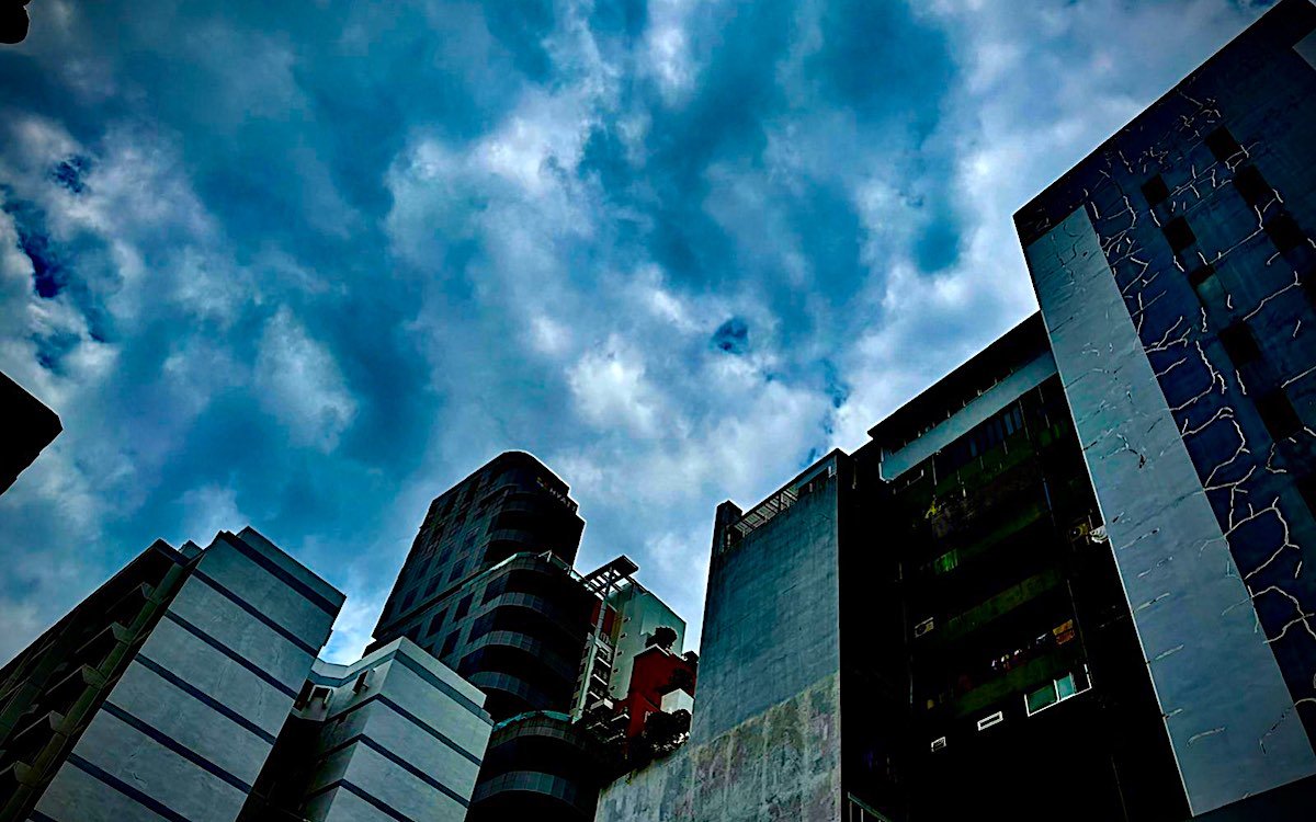 Property crash fallout engulfs Southeast Asia